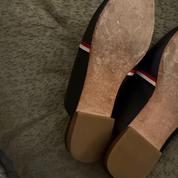 G/FORE Black Leather Loafers with Red and White Accents size 8/39 - Picture 2 of 3